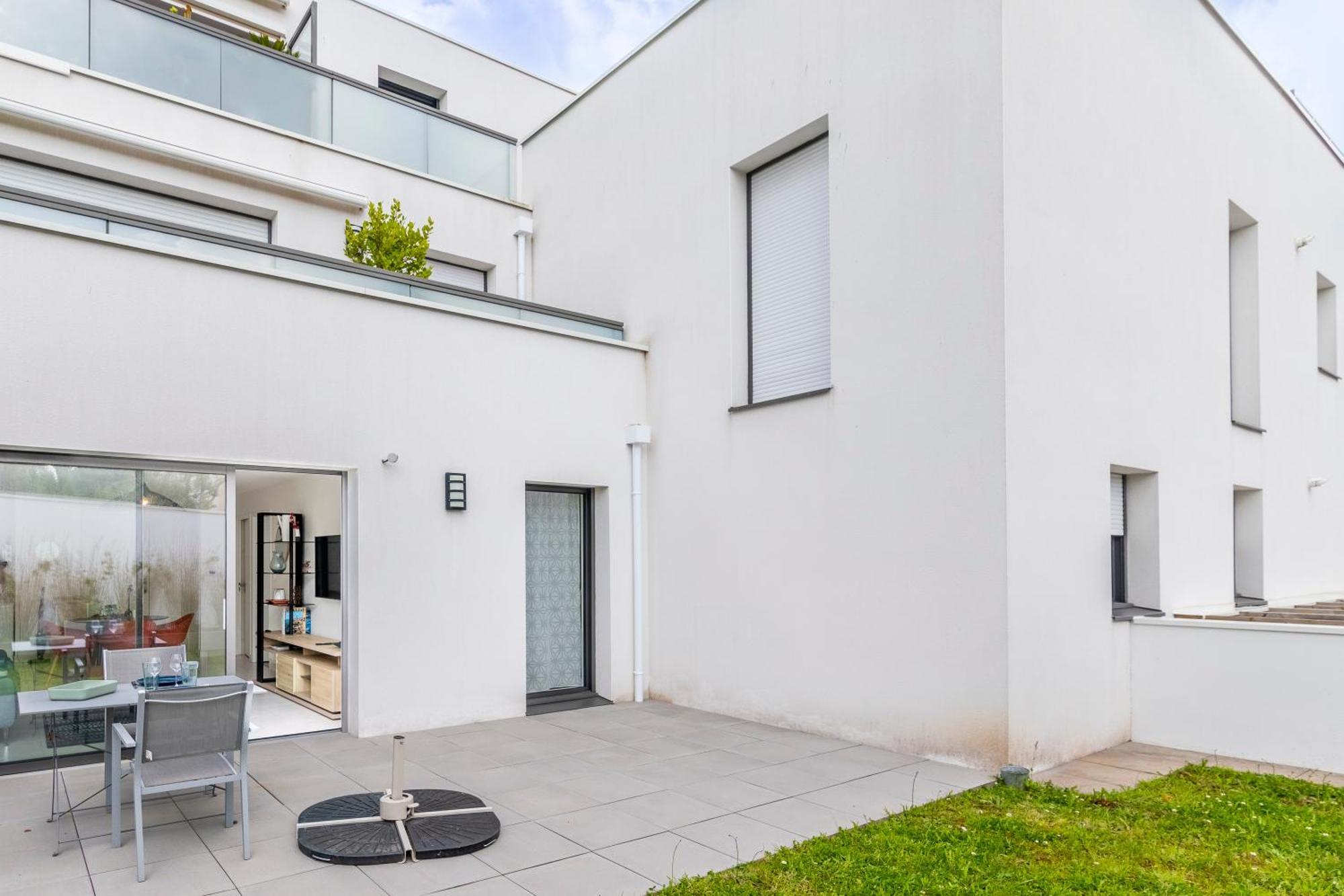 Appartement Canon Proche De La Gare Maritime Au Rdc Vannes